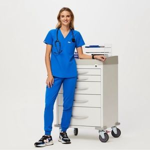 FIGS Royal Blue Set - M top M/S bottom